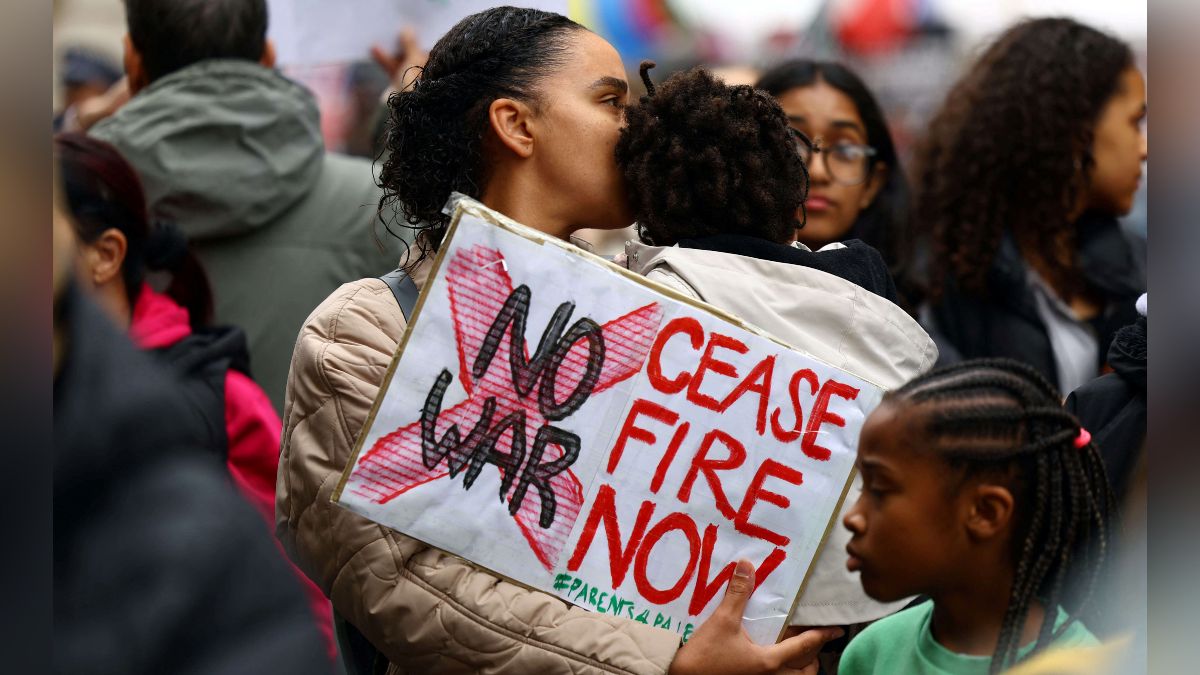 Gaza ceasefire: Hamas says talks with Israel for 'withdrawal of occupation forces' to start today Gaza ceasefire: Hamas says talks with Israel for 'withdrawal of occupation forces' to start today