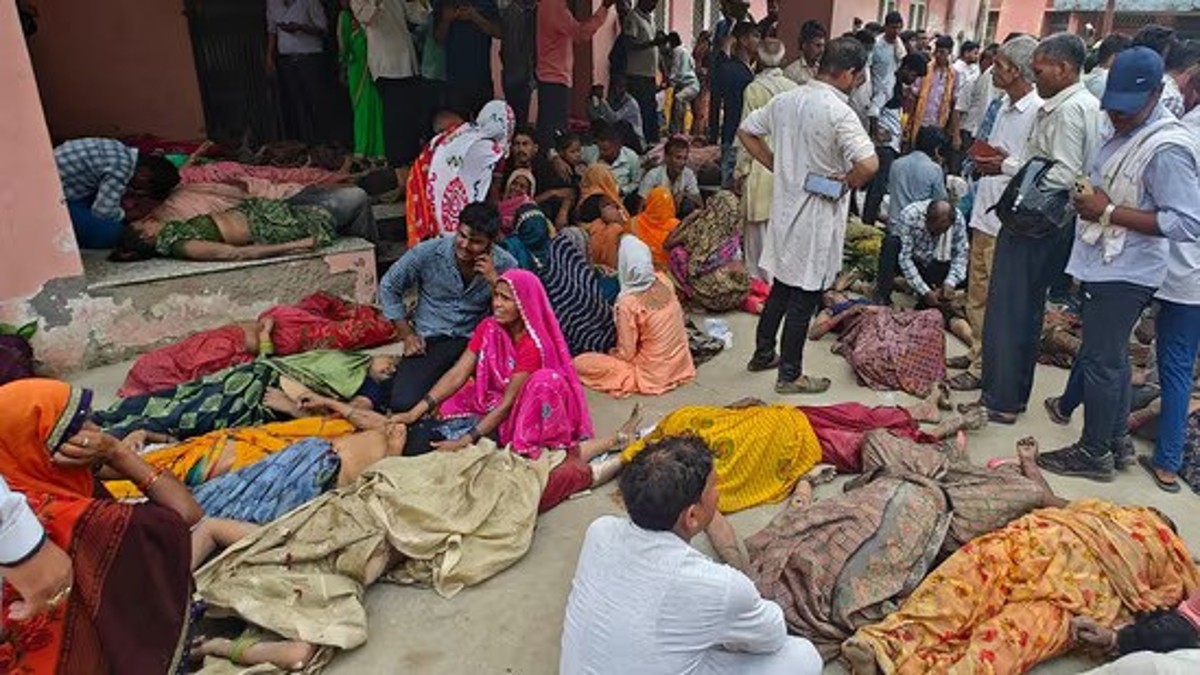 How social inequality fuels ‘godmen’ culture How social inequality fuels ‘godmen’ culture