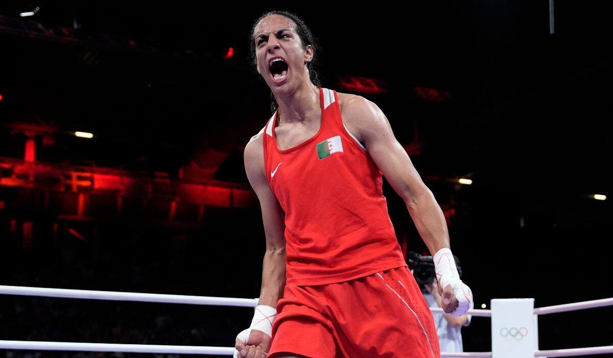 Imane Khelif boxing