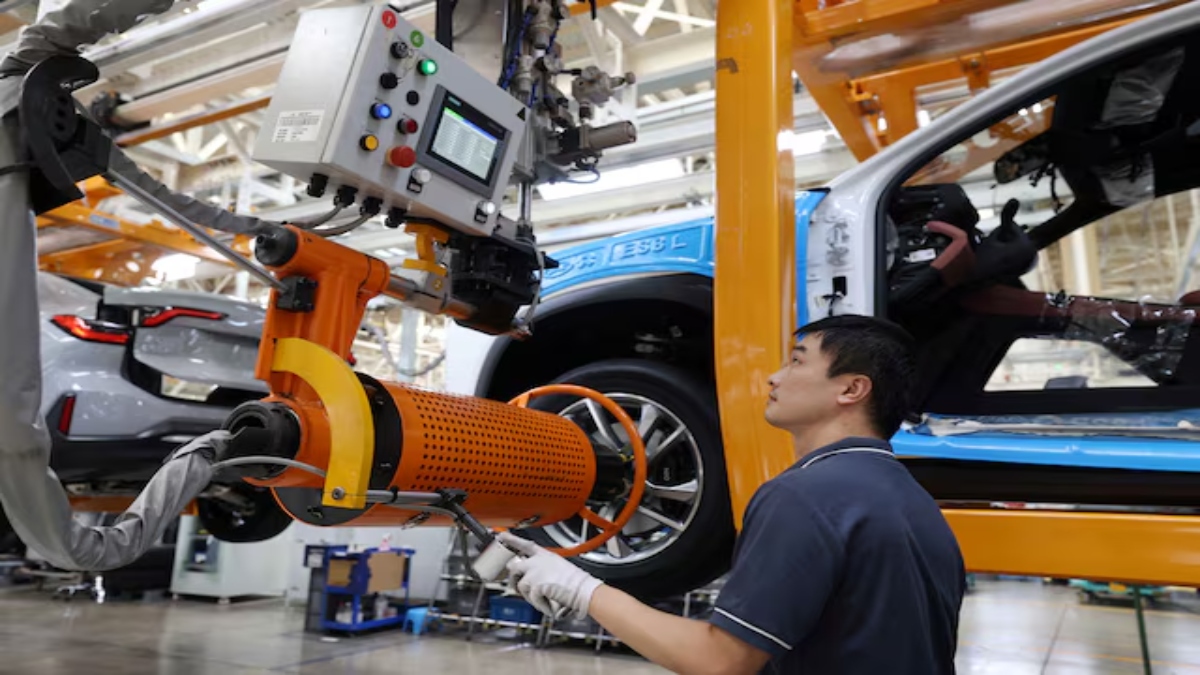 An employee works on the production line of Nio electric vehicles at a JAC-NIO manufacturing plant in Hefei, Anhui province, China August 28, 2022. File Image: Reuters An employee works on the production line of Nio electric vehicles at a JAC-NIO manufacturing plant in Hefei, Anhui province, China August 28, 2022. File Image: Reuters