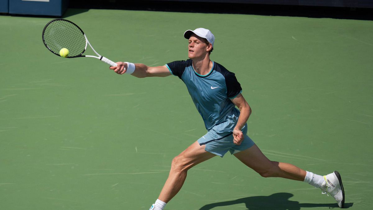 Cincinnati Open: Sinner, Swiatek fight back from a set down to advance ...