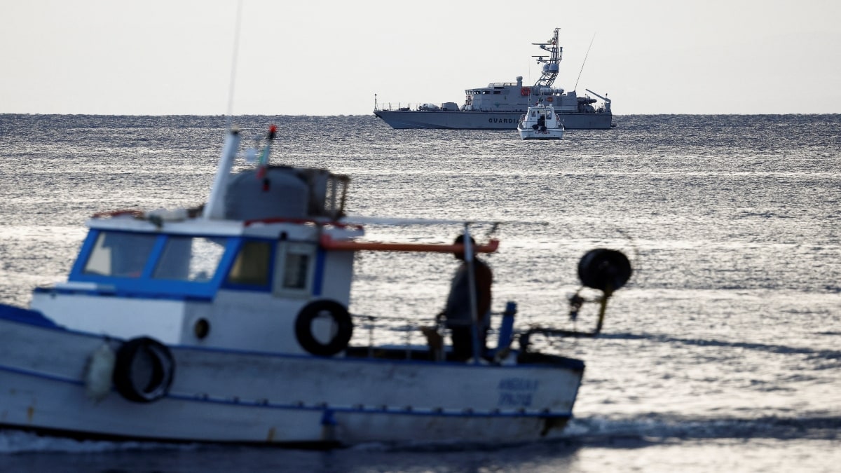 Luxury yacht sinks off Sicily: Marine experts delve into what might have happened