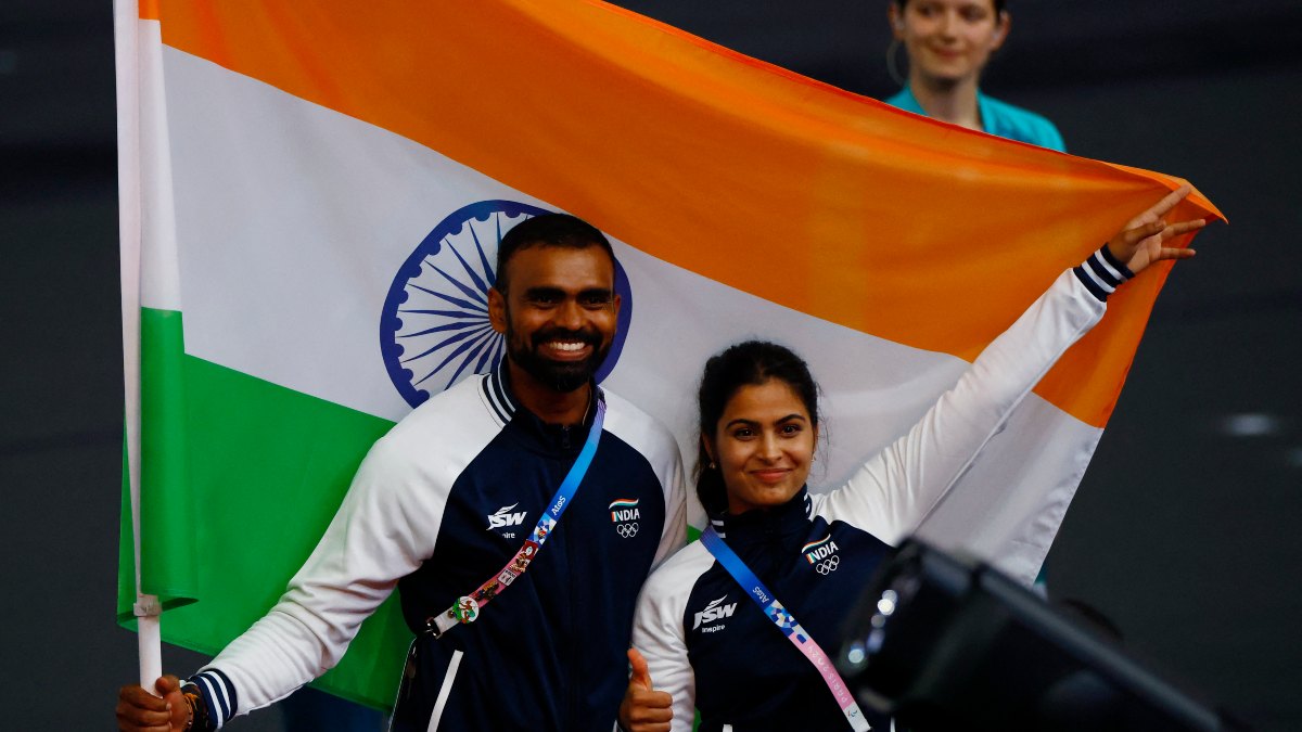 Pistol shooter Manu Bhaker and hockey goalkeeper PR Sreejesh represented India at the Paris Olympics Closing Ceremony as the country's flag-bearers. Reuters Pistol shooter Manu Bhaker and hockey goalkeeper PR Sreejesh represented India at the Paris Olympics Closing Ceremony as the country's flag-bearers. Reuters