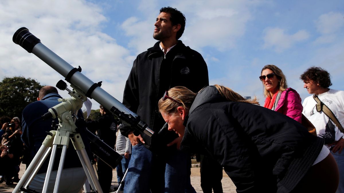 A woman uses a telescope to observe the planet Mercury transit in front of the sun outside Buenos Aires' planetarium, Argentina, May 9, 2016. File Image/Reuters A woman uses a telescope to observe the planet Mercury transit in front of the sun outside Buenos Aires' planetarium, Argentina, May 9, 2016. File Image/Reuters