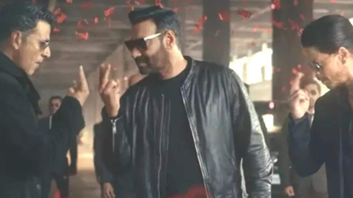 Mukesh Khanna reveals scolding Akshay Kumar for endorsing 'pan masala' ad, bashes Shah Rukh Khan & Ajay Devgn Mukesh Khanna reveals scolding Akshay Kumar for endorsing 'pan masala' ad, bashes Shah Rukh Khan & Ajay Devgn