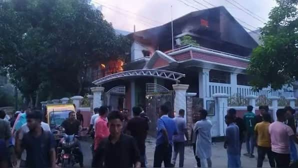 Watch: Former Bangladesh captain Mashrafe Morataza's house set on fire by protestors