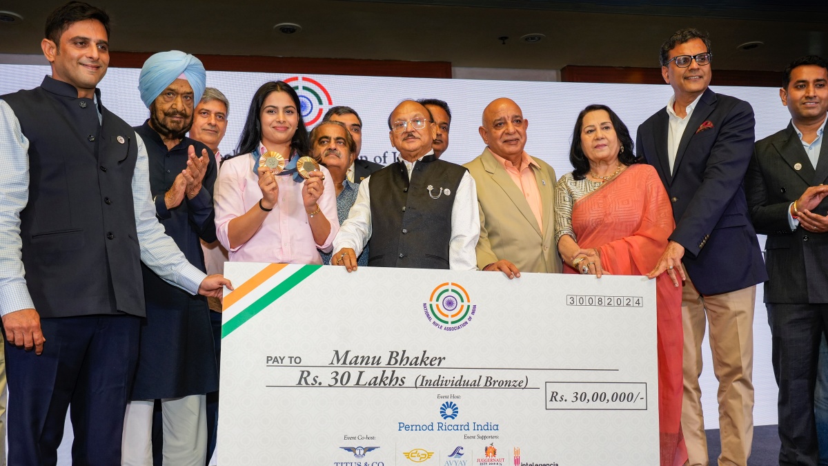 NRAI felicitates Olympic medallists Manu Bhaker, Swapnil Kusale, Sarabjot Singh, gives cash awards NRAI felicitates Olympic medallists Manu Bhaker, Swapnil Kusale, Sarabjot Singh, gives cash awards