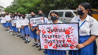Students stage a protest over the alleged sexual assault and murder of Kolkata's PG trainee doctor, in Patna, Thursday, August 22, 2024. PTI 