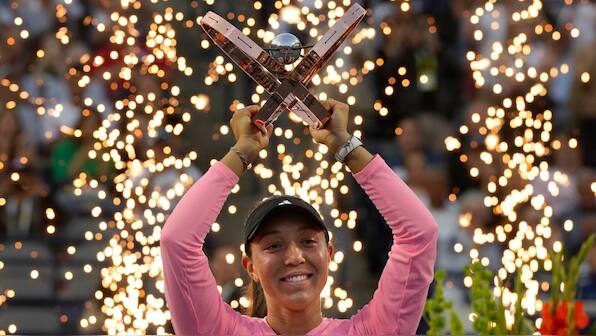 Jessica Pegula beats Amanda Anisimova for second straight WTA Toronto title
