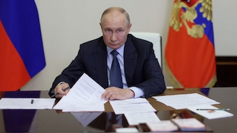 Russian President Vladimir Putin chairs a meeting with members of the government, via video link at the Novo-Ogaryovo state residence outside Moscow, Russia August 22, 2024. File Image/Reuters