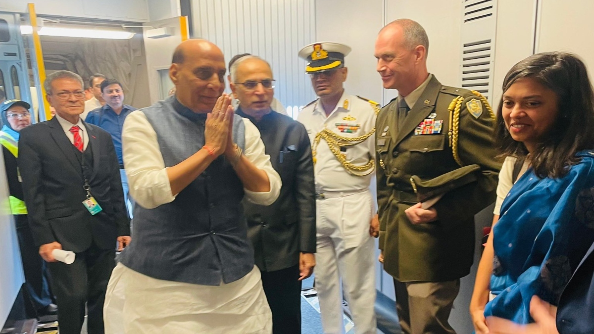 Rajnath Singh arrives in Washington on four-day trip, to meet Defence Secy Austin, NSA Sullivan Rajnath Singh arrives in Washington on four-day trip, to meet Defence Secy Austin, NSA Sullivan