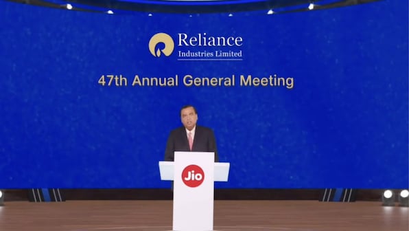  Jio Unveils Phonecall AI, for recording, transcription, translation services