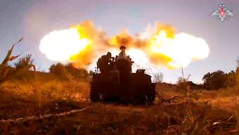 Russian soldiers fire Giatsint-S self-propelled gun towards Ukrainian positions at an undisclosed location in the Russian - Ukrainian border area in the Kursk region, Russia. Russian Defense Ministry Press Service photo via AP. (Representational image)  