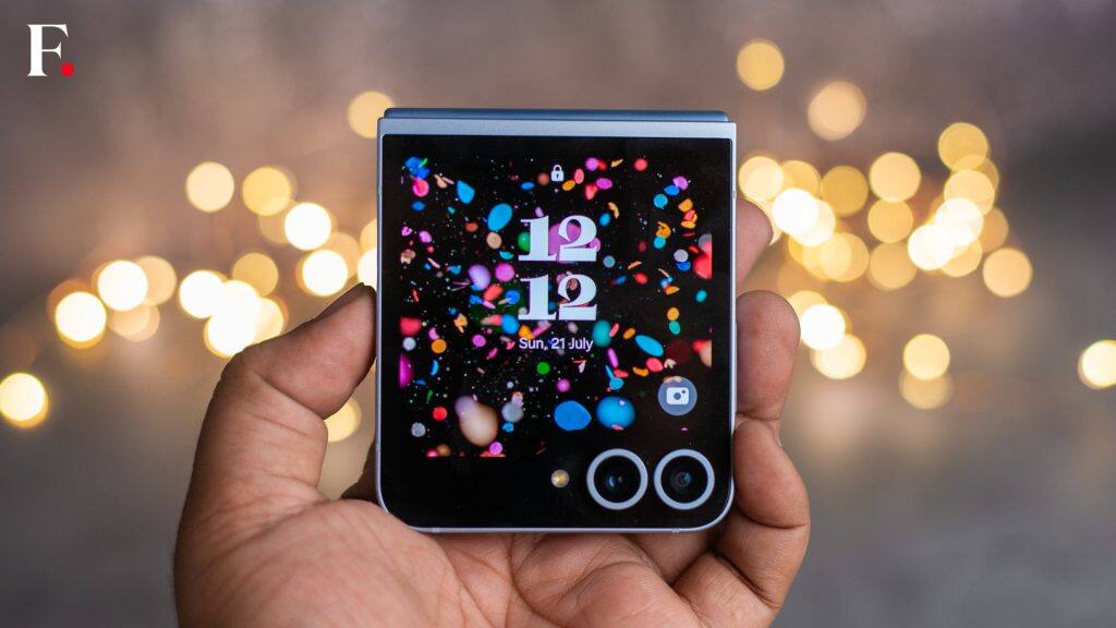 Samsung Galaxy Z Flip 6 Review 9-2024-08-091b150bb585f9c994d6afc32ab90817