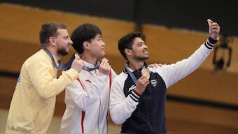 Swanil Kusale (R) won India's third medal at Paris Olympics 2024. Reuters