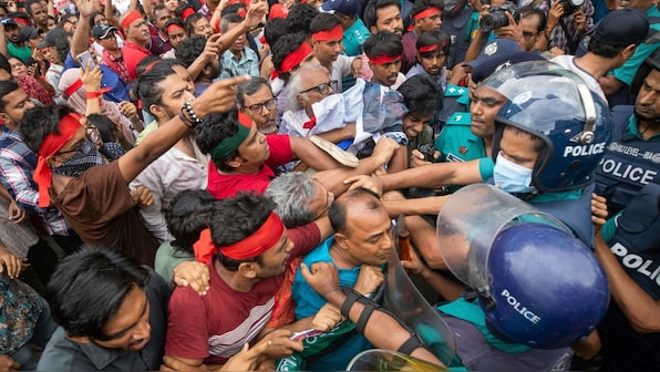 India scales back diplomatic presence in Bangladesh, evacuates non-essential staff