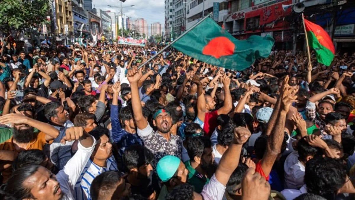 Sheikh Hasina’s party chief dies of heart attack while fleeing Bangladesh – Firstpost