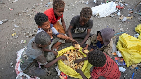 UN warns of looming famine in 4 Yemeni districts amid rise in child hunger