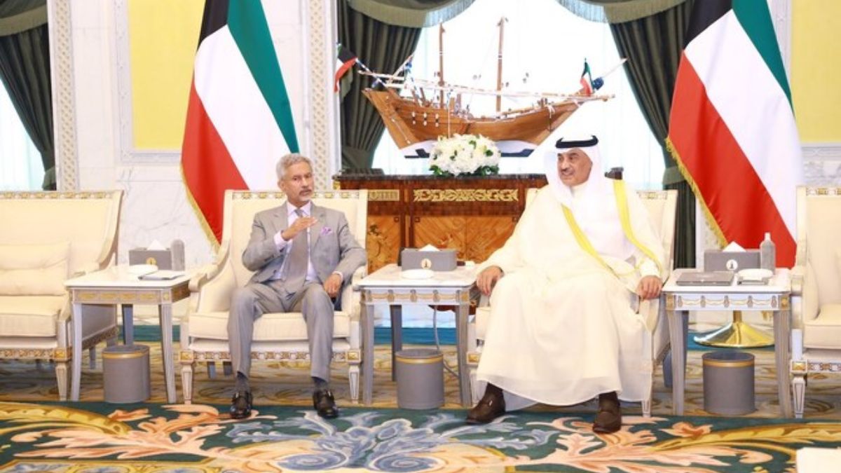 EAM S. Jaishankar with Kuwait Crown Prince Sheikh Sabah Al-Khalid Al-Sabah in Kuwait City. Aug. 18, 2024. Source: X EAM S. Jaishankar with Kuwait Crown Prince Sheikh Sabah Al-Khalid Al-Sabah in Kuwait City. Aug. 18, 2024. Source: X