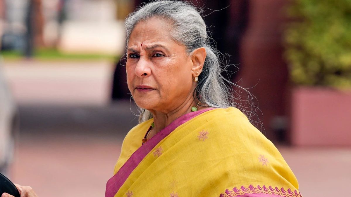 5 times when Jaya Bachchan made headlines: From calling Karisma Kapoor her 'to be my daughter-in-law' to saying 'Not a spokesperson for Amitabh Bachchan' 5 times when Jaya Bachchan made headlines: From calling Karisma Kapoor her 'to be my daughter-in-law' to saying 'Not a spokesperson for Amitabh Bachchan'