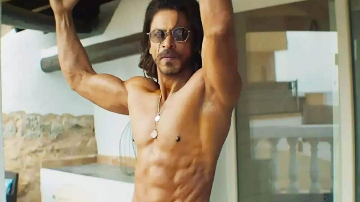 Shah Rukh Khan reveals he eats only one meal a day, says, ‘I go to sleep at five in the morning and…’ – Firstpost