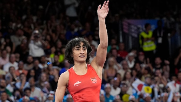 When is the CAS verdict on Vinesh Phogat's appeal?