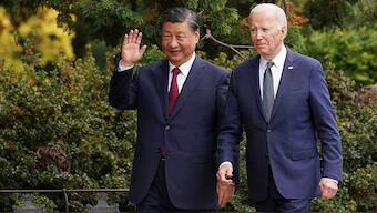 (File) Chinese President Xi Jinping waves as he walks with US President Joe Biden at Filoli estate on the sidelines of the Asia-Pacific Economic Cooperation (APEC) summit, in Woodside, California, US, November 15, 2023. Reuters