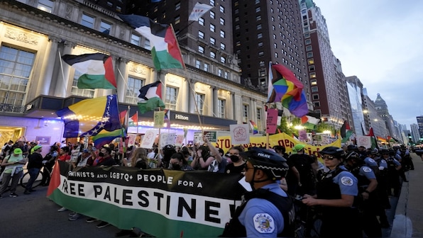 Pro-Palestinian protest erupts in downtown Chicago ahead of DNC, city leaders brace for more