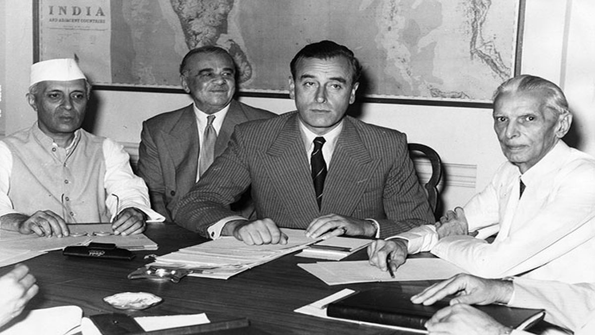 (From left to right) Pandit Jawaharlal Nehru, Lord Mountbatten and Muhammad Ali Jinnah sit down to discuss the Partition of India. Image Courtesy: Wikipedia Commons (From left to right) Pandit Jawaharlal Nehru, Lord Mountbatten and Muhammad Ali Jinnah sit down to discuss the Partition of India. Image Courtesy: Wikipedia Commons