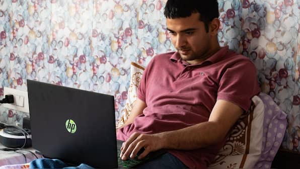 A quiet movement: What’s the ‘hushed hybrid’ trend at workplaces?