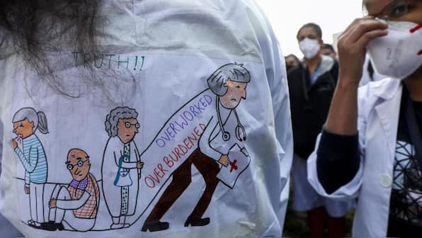 1 in 4 MBBS students suffer from mental disorders in India: What NMC’s ‘worrying’ survey on medicos reveals