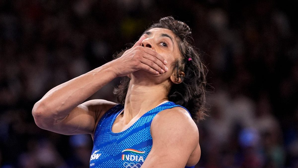 'Vinesh, you are a champion among champions': PM Modi, Rahul Gandhi offer support to Indian wrestler 'Vinesh, you are a champion among champions': PM Modi, Rahul Gandhi offer support to Indian wrestler