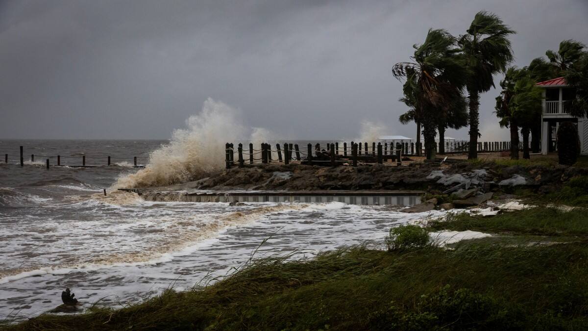 In Pictures: Helene horror in US as hurricane brings life-threatening ...