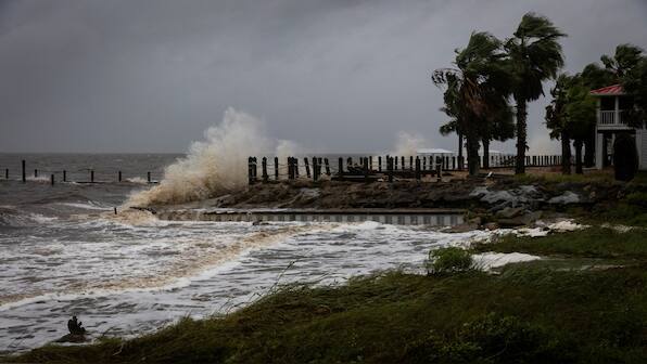 Death toll rises above 40 as Hurricane Helene wreaks havoc in Florida ...