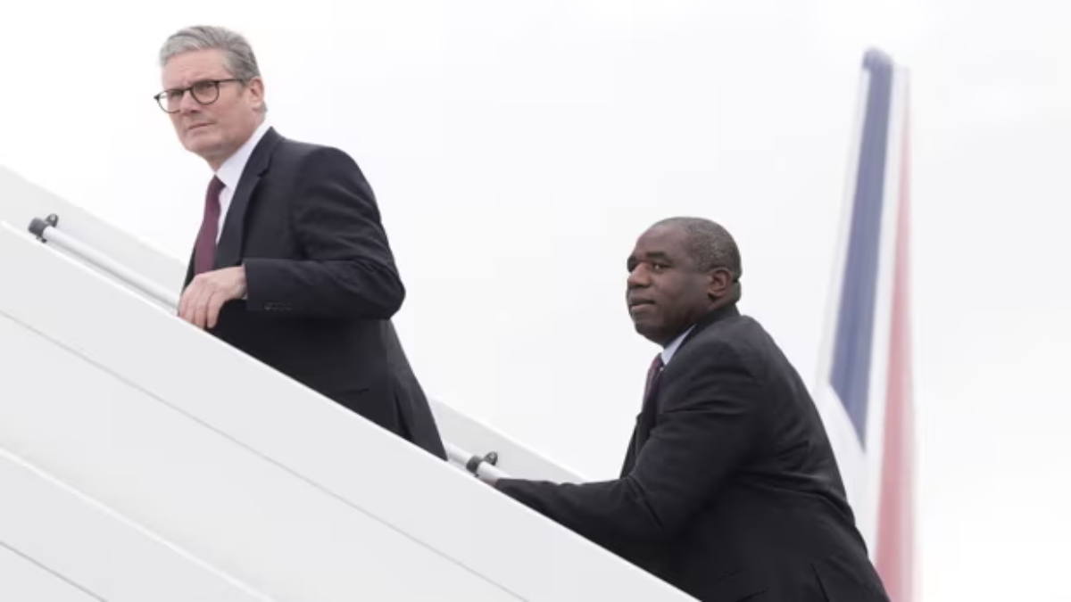 Starmer says Russia can end the war 'straight away' after Putin warns of escalation Starmer says Russia can end the war 'straight away' after Putin warns of escalation