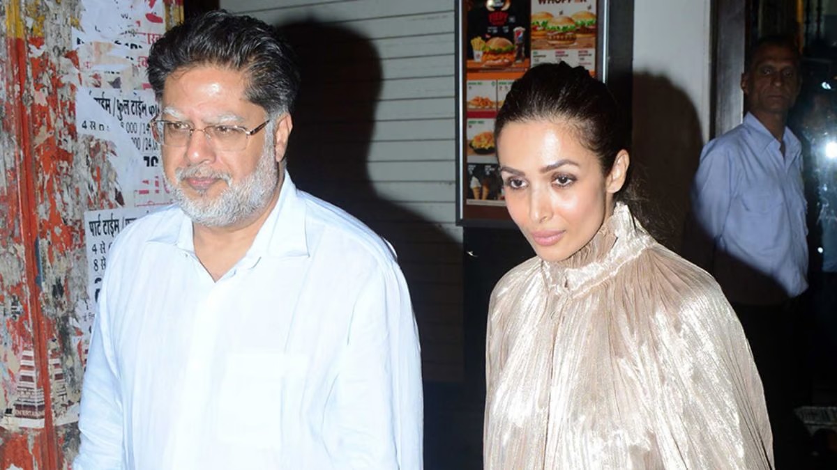 SHOCKING! Malaika Arora’s father commits suicide by jumping from Mumbai building a day after World Suicide Prevention Day; ex-husband Arbaaz Khan reaches actress’ residence SHOCKING! Malaika Arora’s father commits suicide by jumping from Mumbai building a day after World Suicide Prevention Day; ex-husband Arbaaz Khan reaches actress’ residence