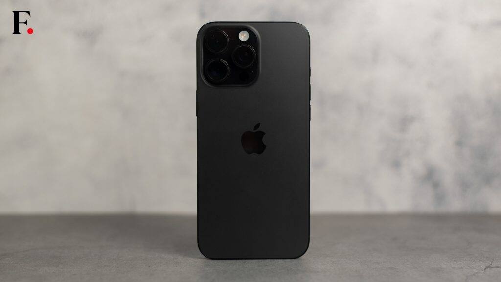 Apple iPhone 16 Pro Max first impressions 3-2024-09-e1c21f1271e4f633f723a0dc1702de6b