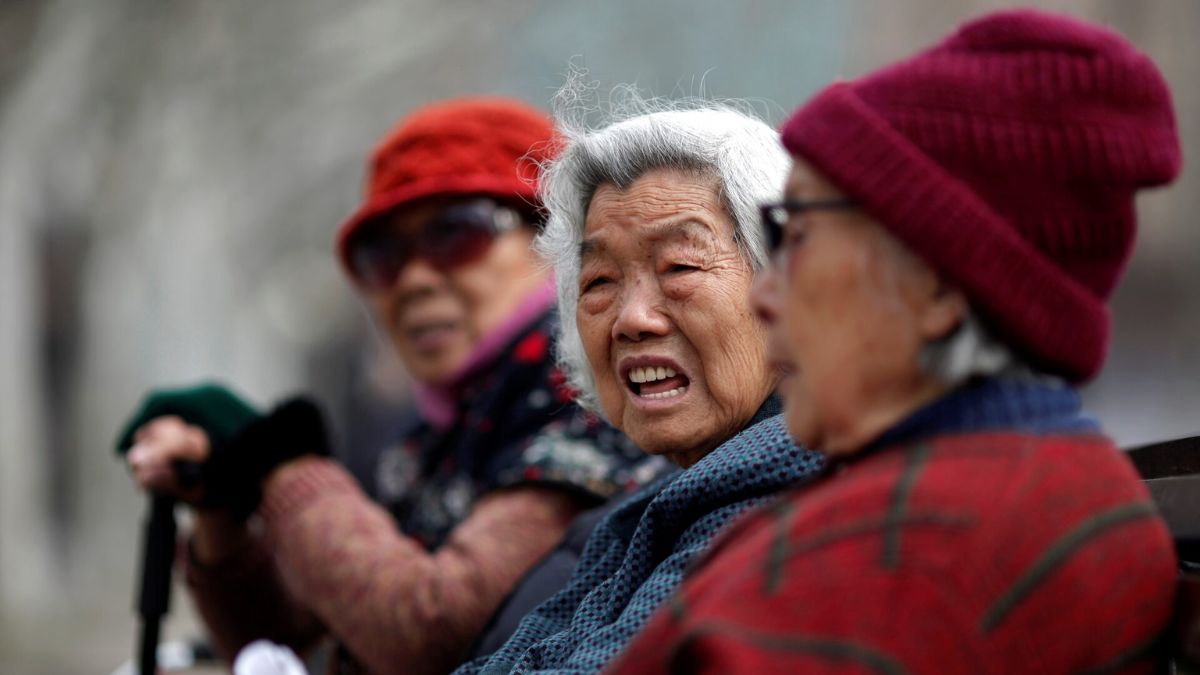 China is struggling with an aging population and a workforce shortage. File image/Reuters China is struggling with an aging population and a workforce shortage. File image/Reuters