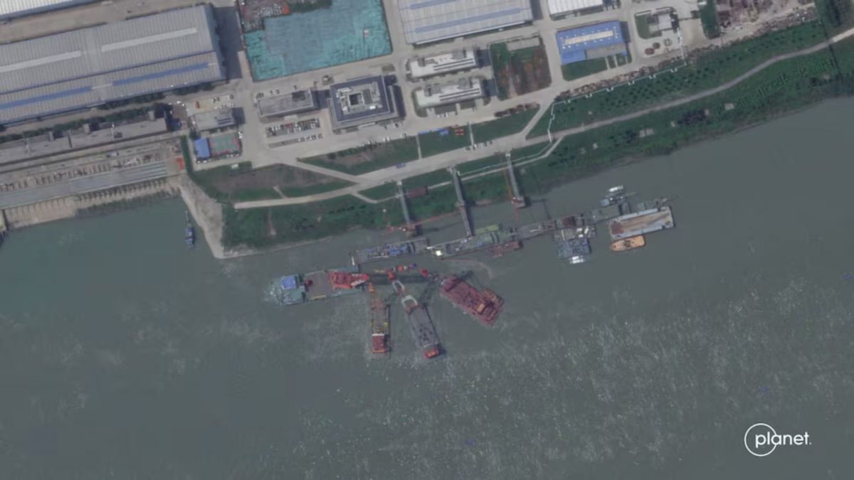 A series of satellite images from Planet Labs from June appear to show cranes at the Wuchang shipyard in Wuhan Shi, China, June 15, 2024. Source: Planet Labs Inc / REUTERS. A series of satellite images from Planet Labs from June appear to show cranes at the Wuchang shipyard in Wuhan Shi, China, June 15, 2024. Source: Planet Labs Inc / REUTERS.