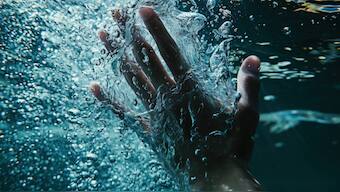 Eight children drowned in Aurangabad district, four at Itahat village under Baruna police station area. Source: Freepik / Representational Image.