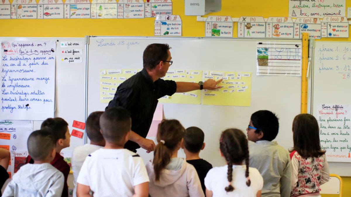 Public education crisis in France: Why are teachers increasingly quitting their jobs? Public education crisis in France: Why are teachers increasingly quitting their jobs?