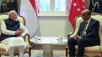 PM Modi with Tharman Shanmugaratnam, the President of Singapore. File Image-X/@narendramodi