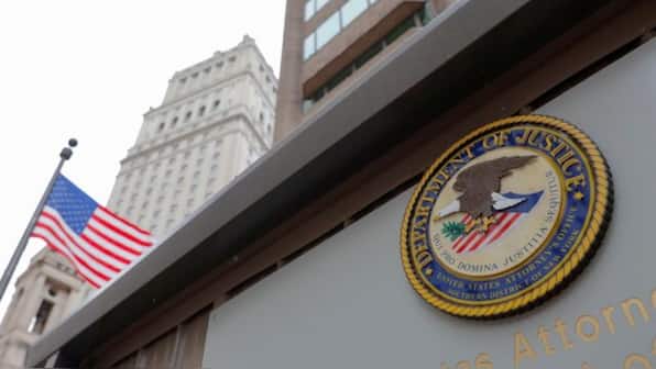 US charges Russian TV contributor Dimitri Simes & wife with sanctions violations