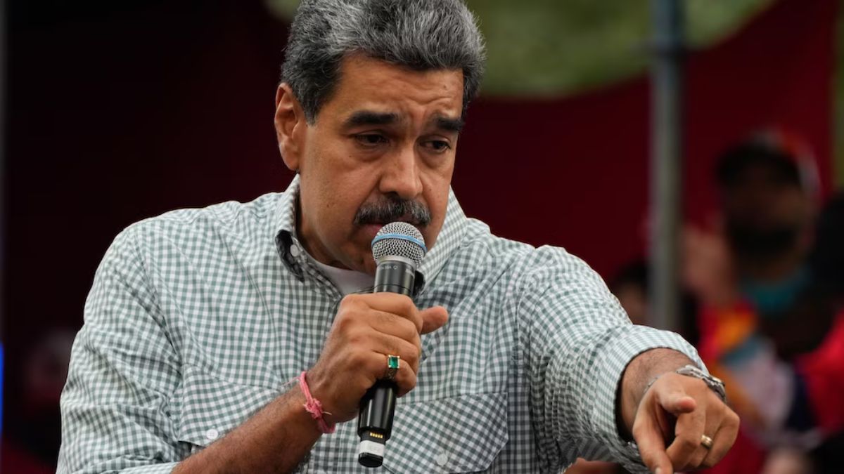 Venezuela: 6 foreign nationals including 3 US & 2 Spanish citizens held over alleged plot to oust Maduro Venezuela: 6 foreign nationals including 3 US & 2 Spanish citizens held over alleged plot to oust Maduro