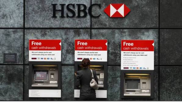 UK lenders to set up 350 'banking hubs' amid thousands of branch closures