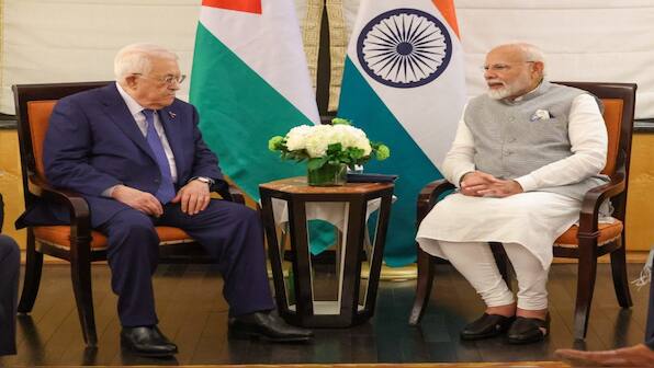 PM Modi meets Palestinian Prez Abbas, expresses 'deep concerns' over Gaza crisis & reaffirms India's support