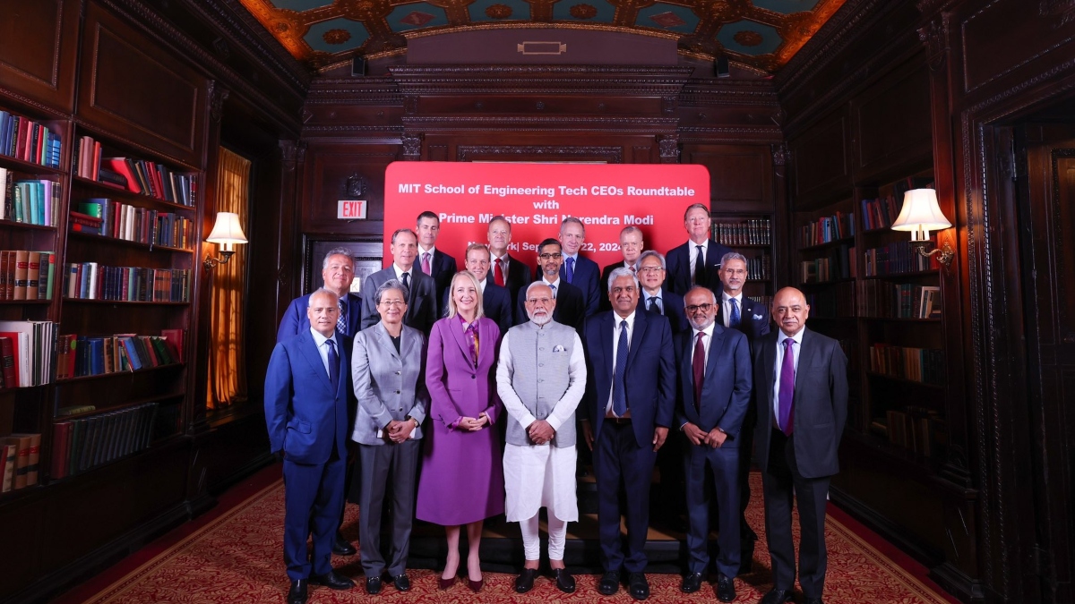 Modi in US: PM interacts with top tech leaders and CEOs, discusses India's growth prospects Modi in US: PM interacts with top tech leaders and CEOs, discusses India's growth prospects