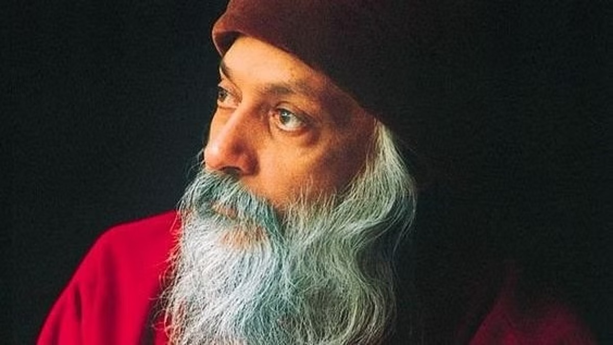 Rajneesh, a philosophy lecturer, founded the spiritual movement and commune in Pune in 1970. Image Courtesy: @OSHO/X Rajneesh, a philosophy lecturer, founded the spiritual movement and commune in Pune in 1970. Image Courtesy: @OSHO/X