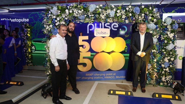 Anant Ambani, Murray Auchincloss inaugurate Jio-bp's 500th EV charging station at Jio World Centre in Mumbai