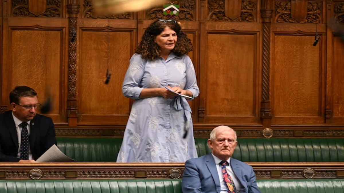 Shortly after speaking about theft, shoplifting, UK crime minister has her purse stolen at police conference Shortly after speaking about theft, shoplifting, UK crime minister has her purse stolen at police conference